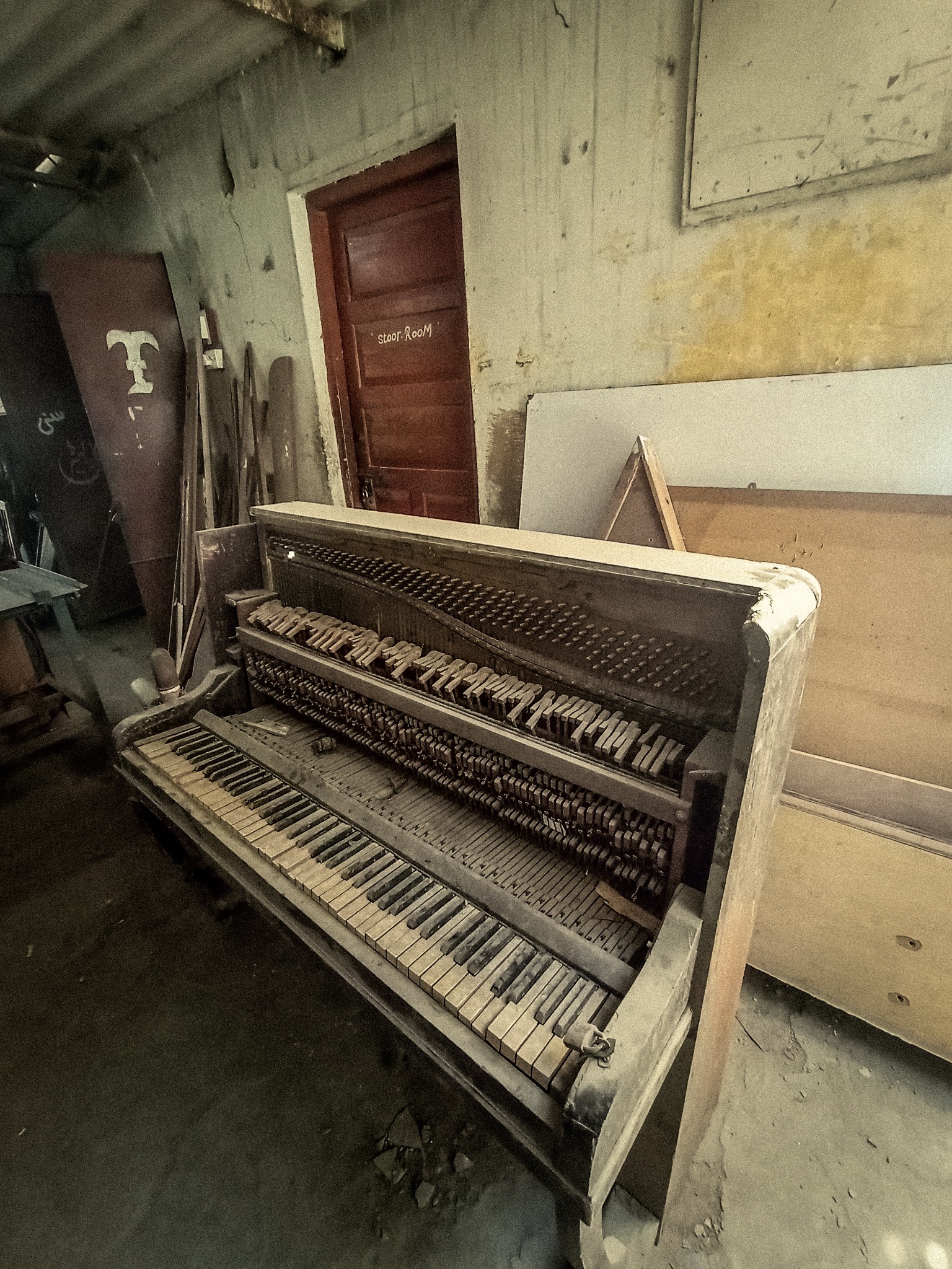 Piano mechanism perspective